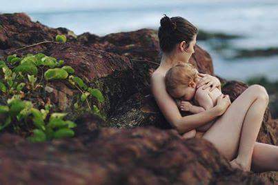 Нудисточки с родителями. Детство на берегу моря. Bare nudists. Нудийские пляжи со всей семьей. Советские дети на море.