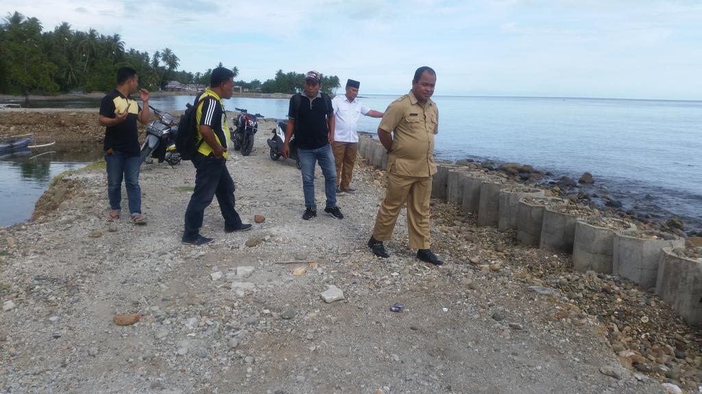 UrumiJeri's tweet photo. Pasilitasi Dokumen Pengajuan Se-Kec.Bone Raya
 Kab.Bone Bolango
Prov.GORONTALO
@jokowi 
@madjid_taufik 
@taufikmadjid71 
@EkoSandjojo 
@FaridHubu 
#TPPIGtlo https://t.co/5F5Tcgf444