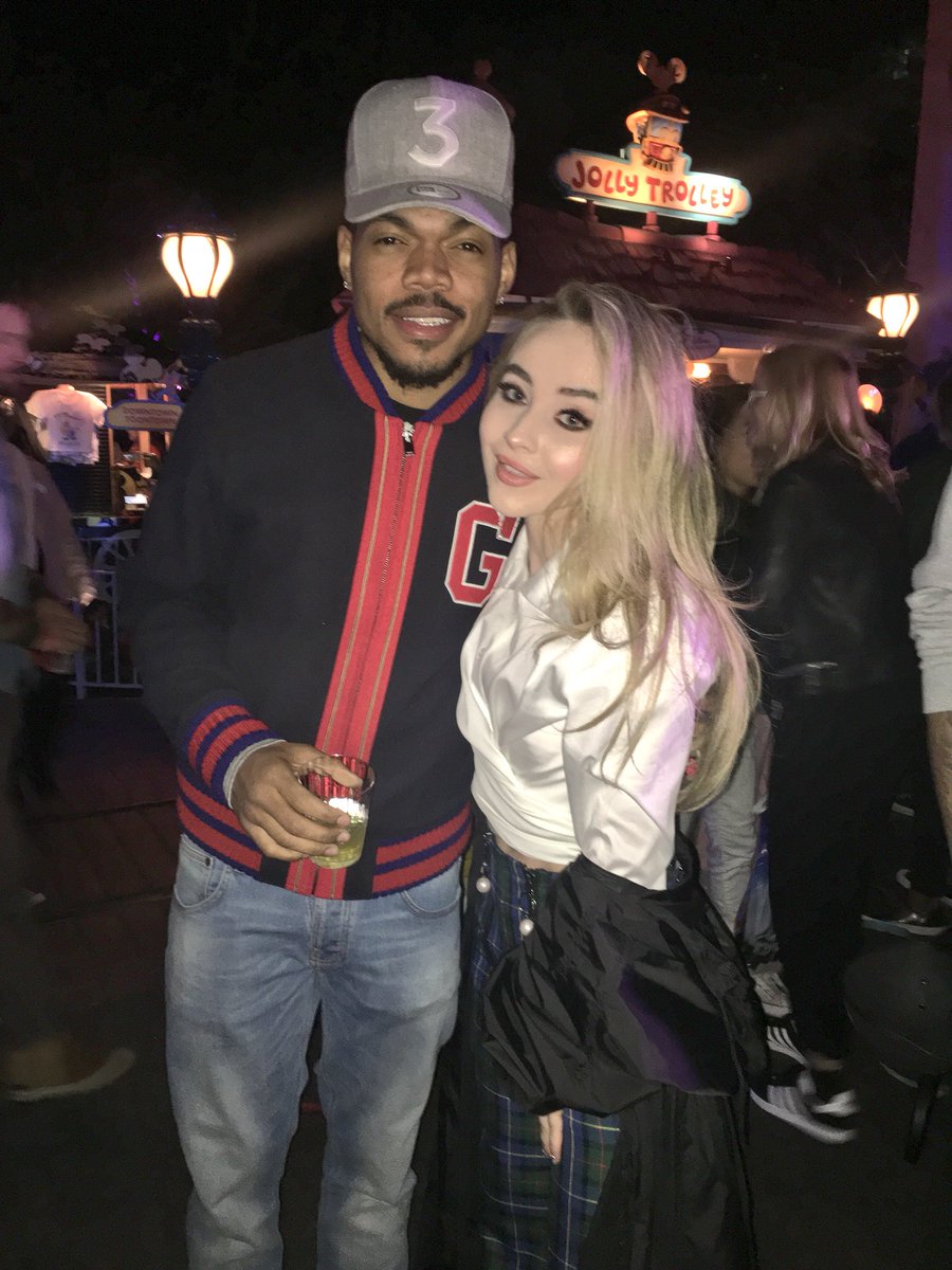 SabrinaAnnLynn's tweet photo. i babysit on the side @chancetherapper https://t.co/Ke6bCIgxc3