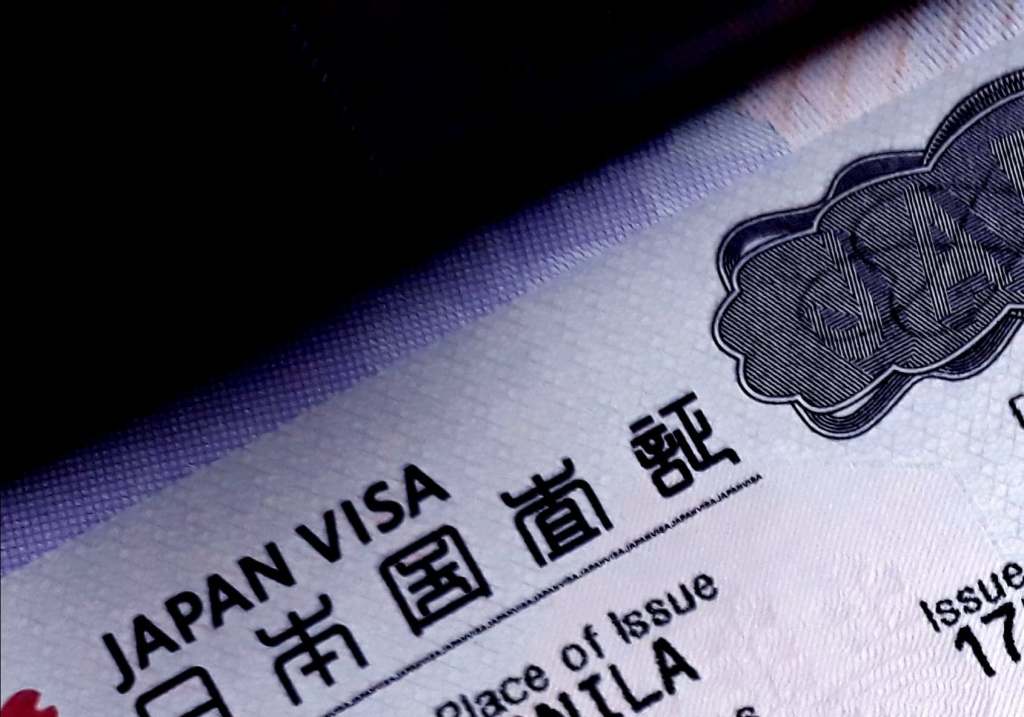 Bibicinnamon's tweet photo. Visa with Eligibility https://t.co/We6j6qe9sK https://t.co/PqlschT8Iy