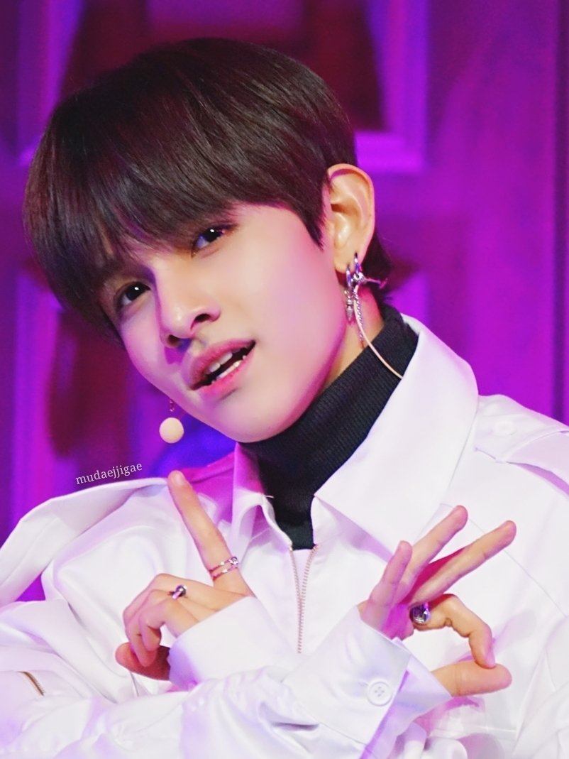 Pin by Ngaa on Kim Samuel | Seventeen samuel, Samuel, Kim