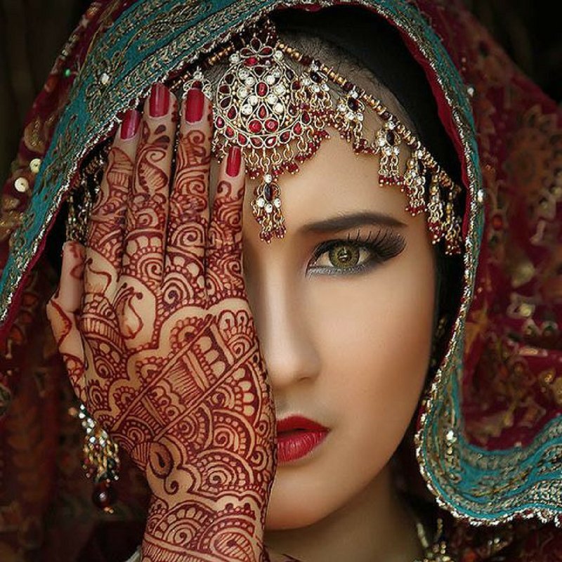 Fusionbeats1's tweet photo. Such a beautiful shot! #southasianstyle #bollywood #henna #mendhi https://t.co/RuqM6FyREb