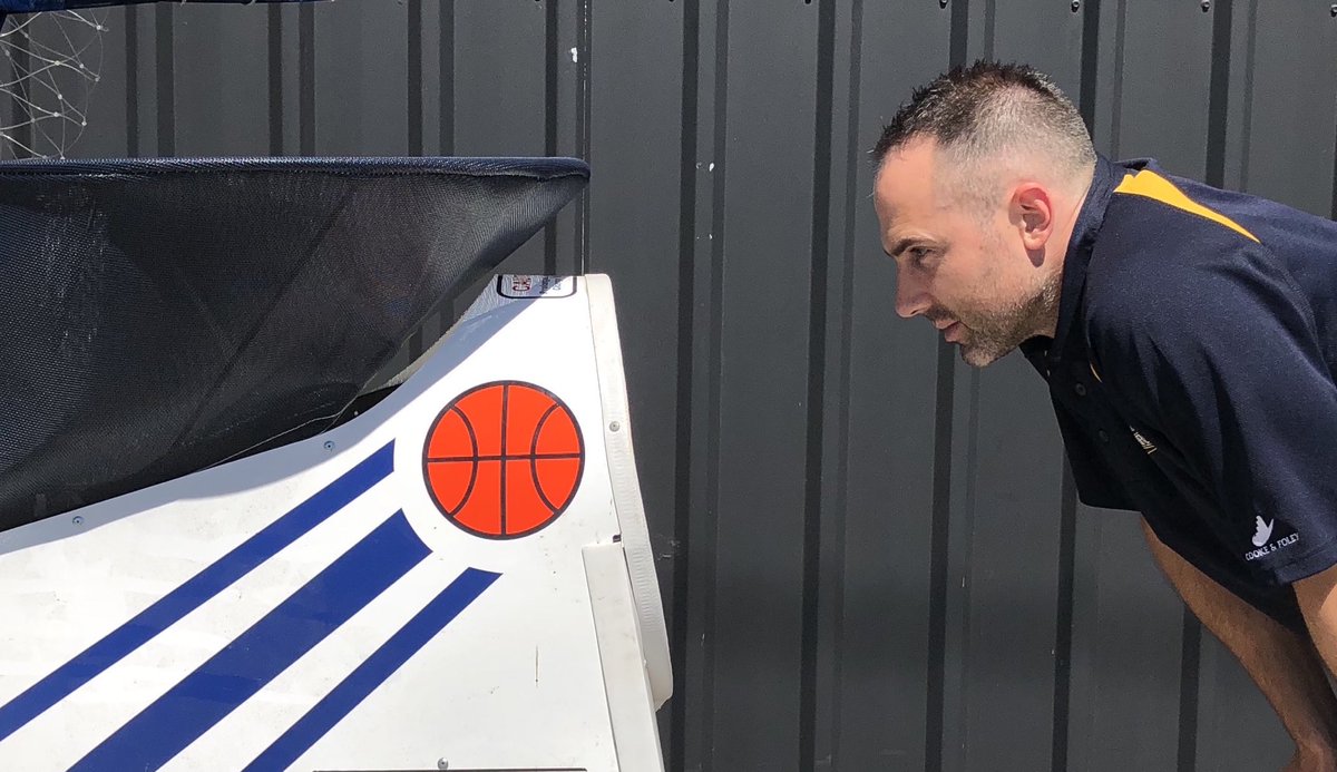 SelkirkStadium's tweet photo. Former Miner and 3 point specialist Matt Nunn has some exciting news for Ballarat 🏀 ballers as he lends his support to helping our community and local athletes. Keep an eye out Tuesday for more details 👏🏼 https://t.co/QMsHOKhZyW