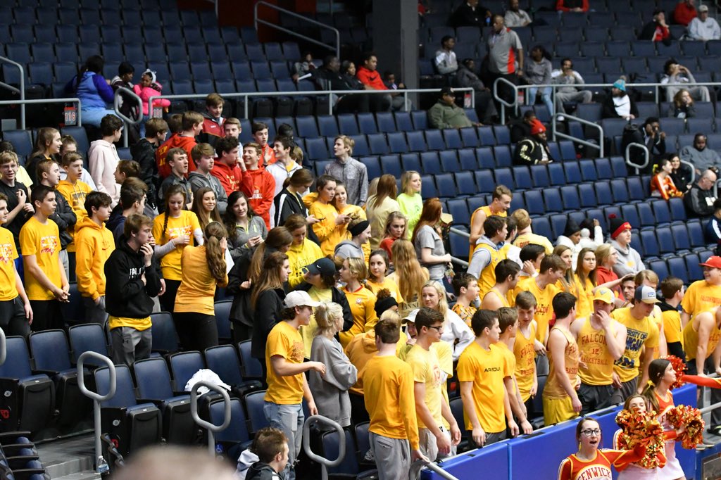 fenwicksports's tweet image. OHSAA Sectional Final Halftime Score: Fenwick and Dunbar tied at 18 @fenwicksports @TheFenwickFlock @gclcoedsports