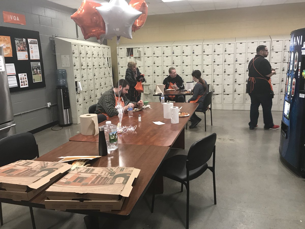 thd6201's tweet photo. Showing appreciation for associates that came in during the storm. #thankyou @MarkRouthier for picking out the best pizza @hmalak @smarteypantz https://t.co/4INdg4uYBO