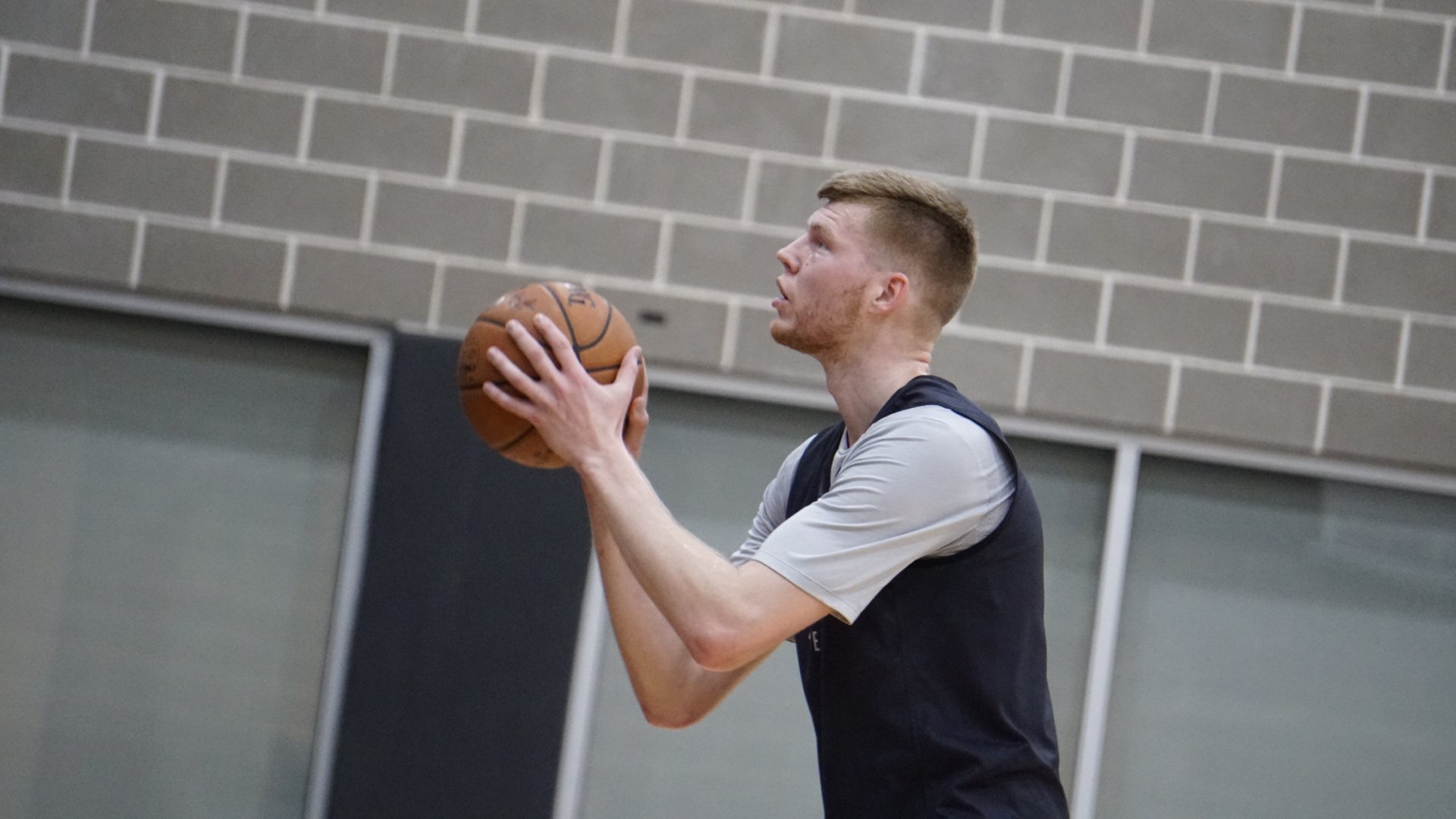 San Antonio Spurs on X: Hit the gym today for one last practice at home before we head out for the Rodeo Road Trip tomorrow. #GoSpursGo / X