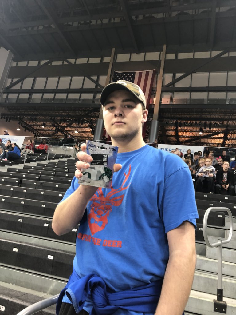MercerCoTitans's tweet photo. S/o to @louis_anderson2 on the big halftime tic-tac-toe win! #Easy100 #AlwaysCompete https://t.co/cVca5w7lOF