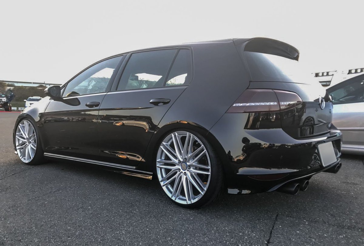 VOSSEN_JAPAN's tweet photo. 神谷さま @ GOLF VFS-4 20# 9.0j BRS
早速ビレットキャップを装着した画像を送っていただきました!
写真は#NSrounderでの一コマ
https://t.co/59JHrmJ4N1
#VOSSEN #GOLF #VFS4 https://t.co/gy9FLunk0N