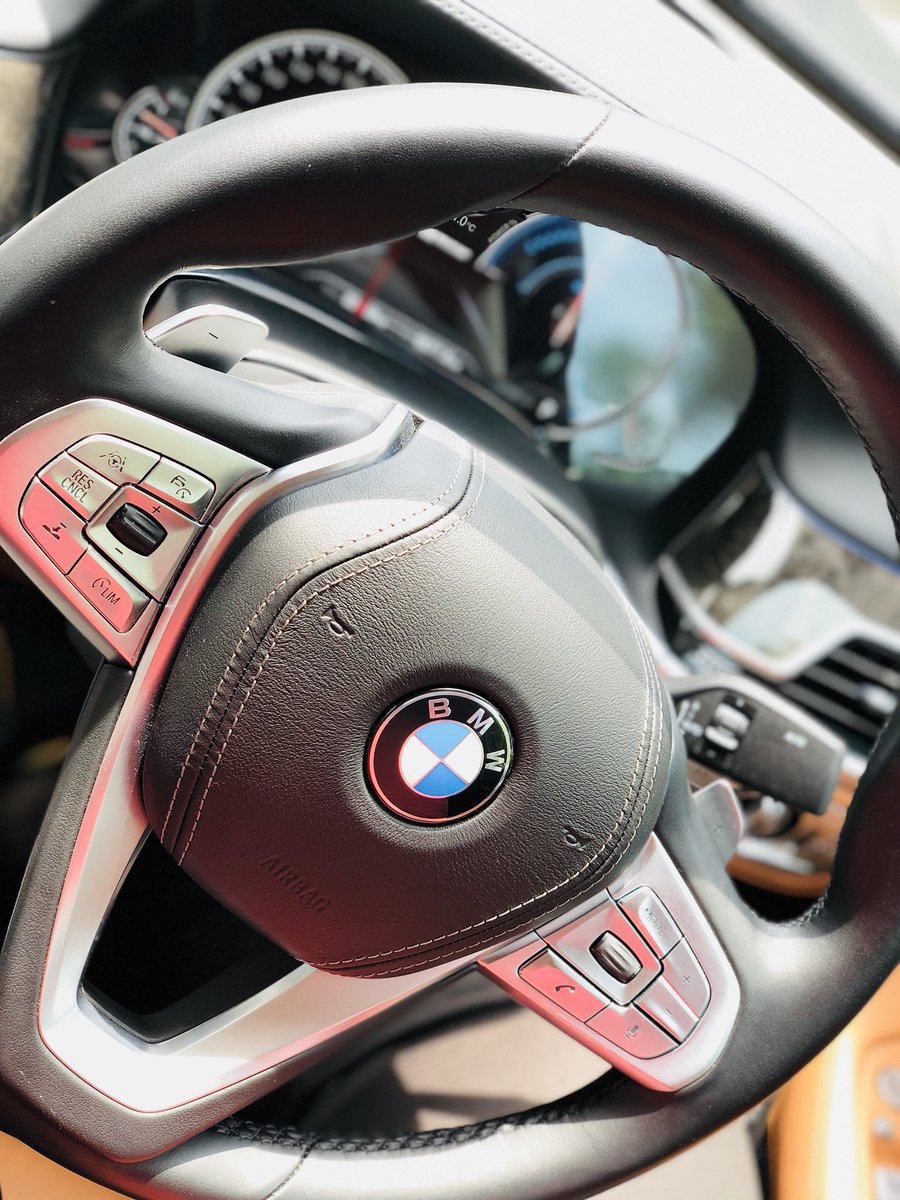 AJMAL_MILAN's tweet photo. Talking about comfort and performance ❤️ Black beast #740Le well I’m eagerly waiting for #X7 now @BMW #NextInMyList https://t.co/7pdpgRolSJ