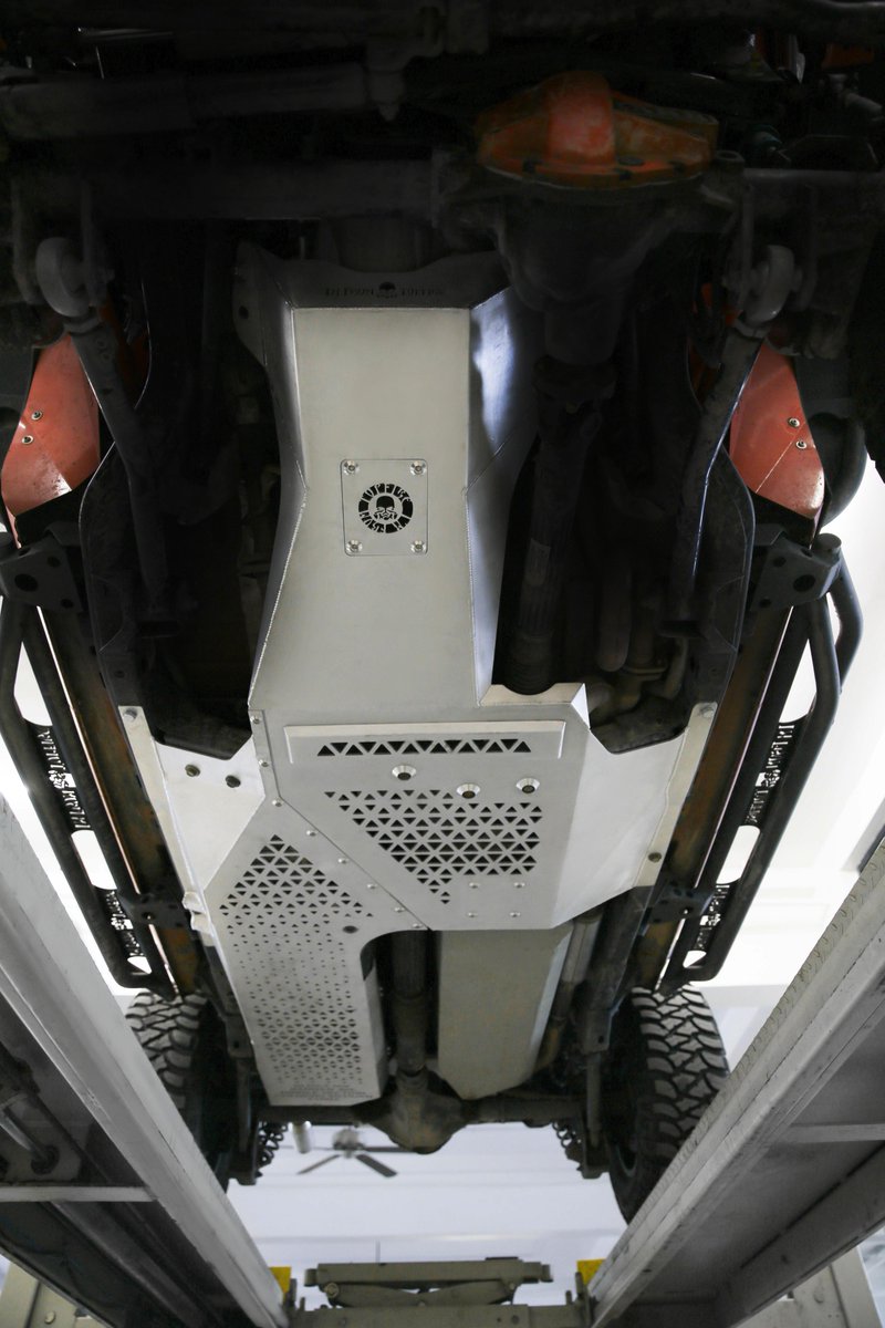 TOPFIRE_CHINA's tweet photo. # Jeep Wrangler Baseboard Protection Kit. https://t.co/5tBacaYBA1