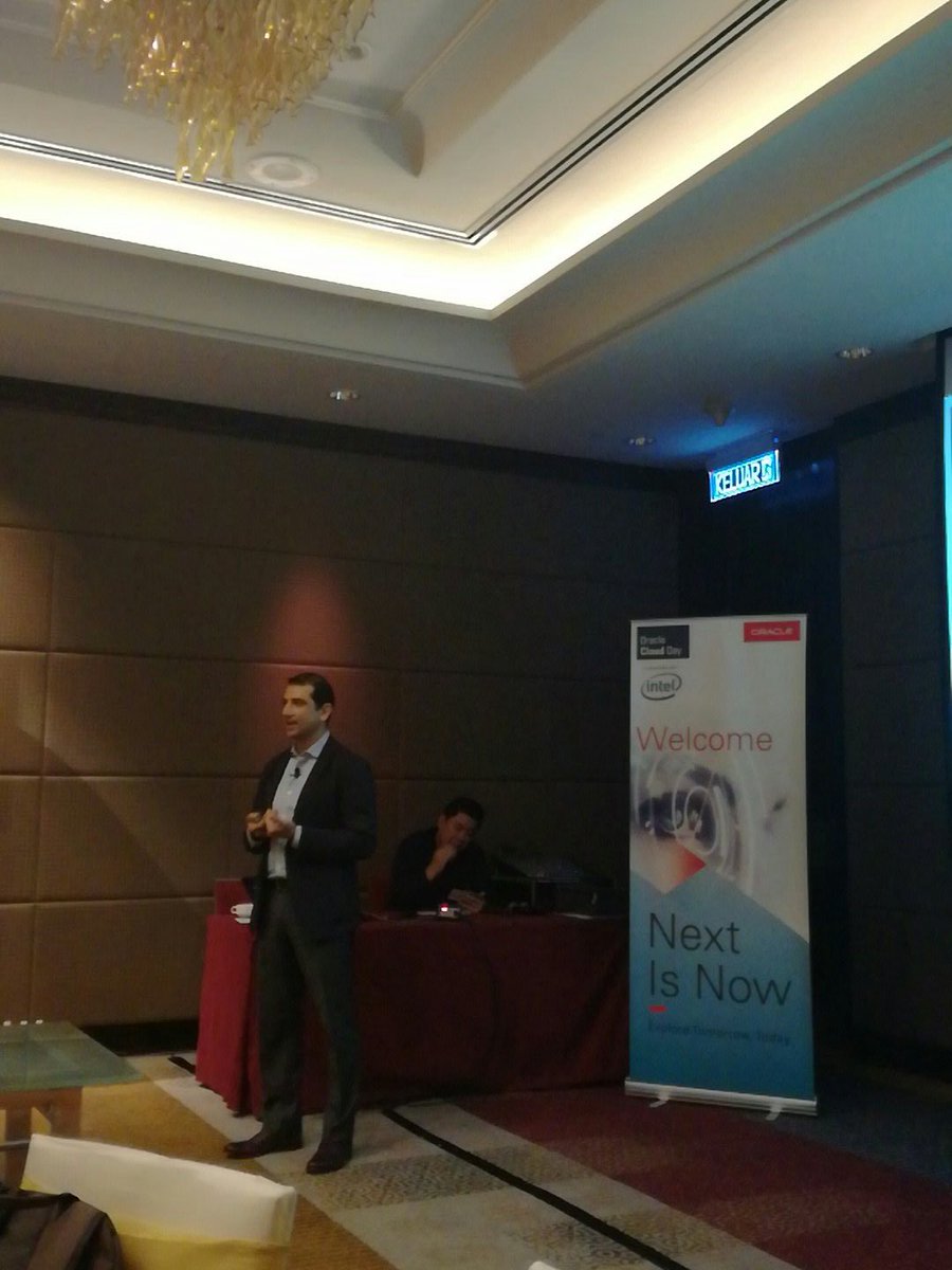 wendy_hogan's tweet image. Apply intelligence to the enterprise and invest in Digital IQ - recognise change needs to happen today @yazad #MYOracleInnovationSummit #createtomorrowtoday #futureisnow