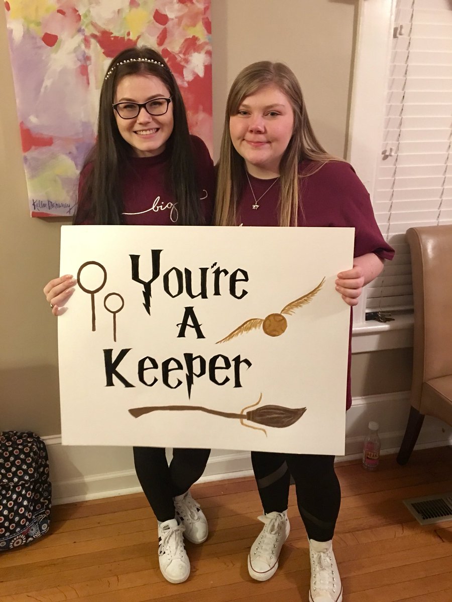 ForAnnetteHamil's tweet photo. My fam grew by two today!! I’m a grandma!! #GammaPhiBeta #biglittle #reveal #GBig https://t.co/YMf9DfVKoC