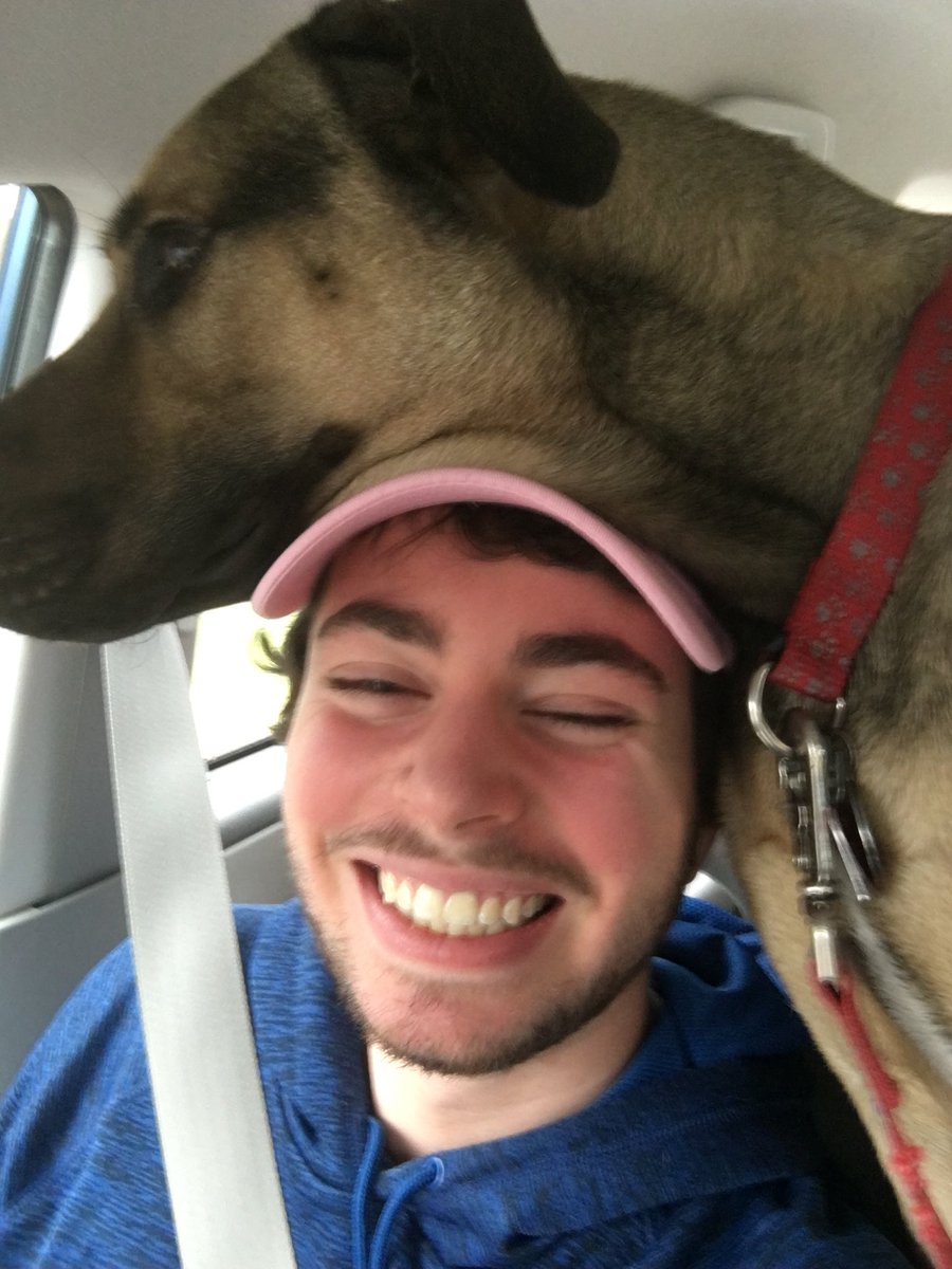 flewis082's tweet photo. #MenFromThe860 #AndHisDog #AndAdam https://t.co/IIgU8vNfDV