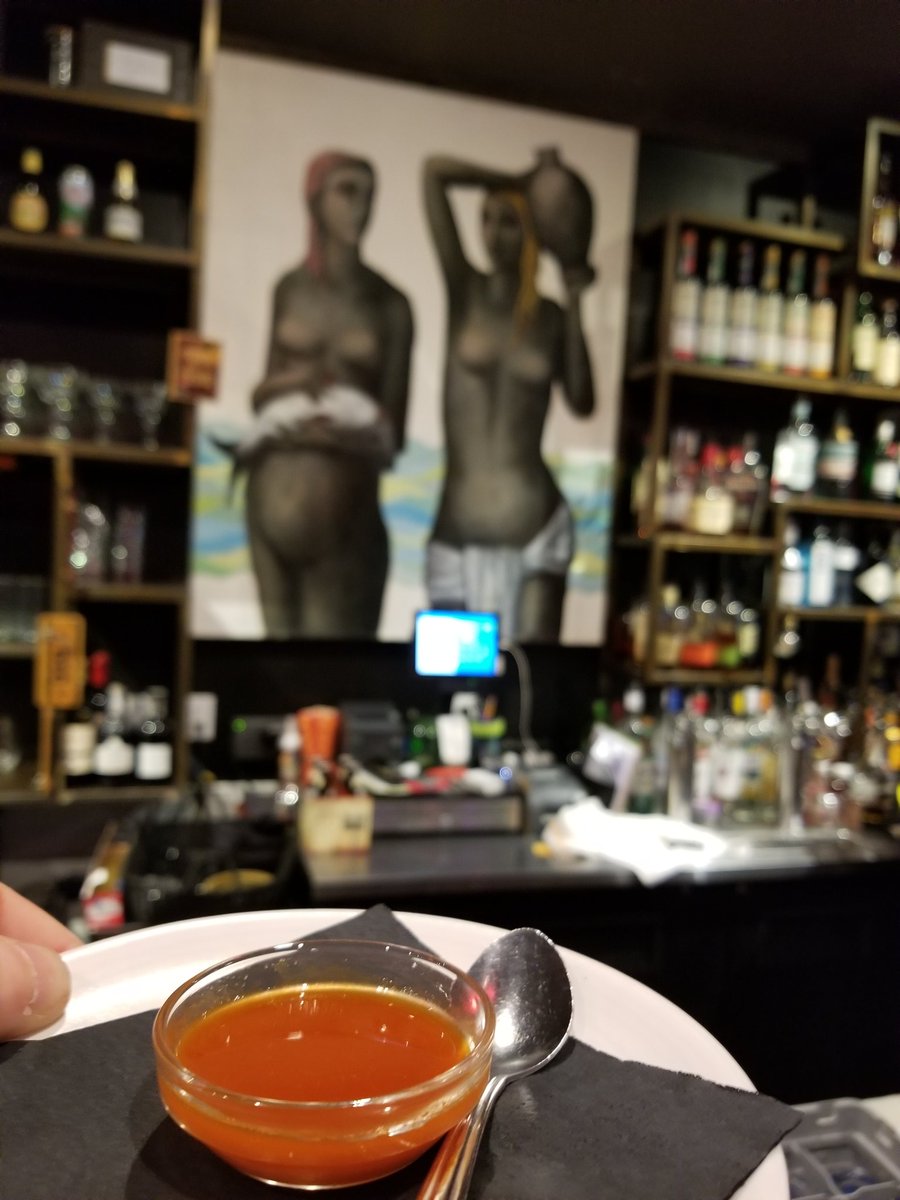 SawyerSommelier's tweet photo. Something about this hot sauce seems dangerous, but I'm still gonna dive in regardless! #OsoSonoma #SawyerSomm #taconight #beer #cocktails #SonomaValleyWine #thisissonoma #letseatthis #letsdrinkthis #TheCleverRoot #ValleyofMoonMag #NapaSonomaMagazine https://t.co/PH98wtL6ov