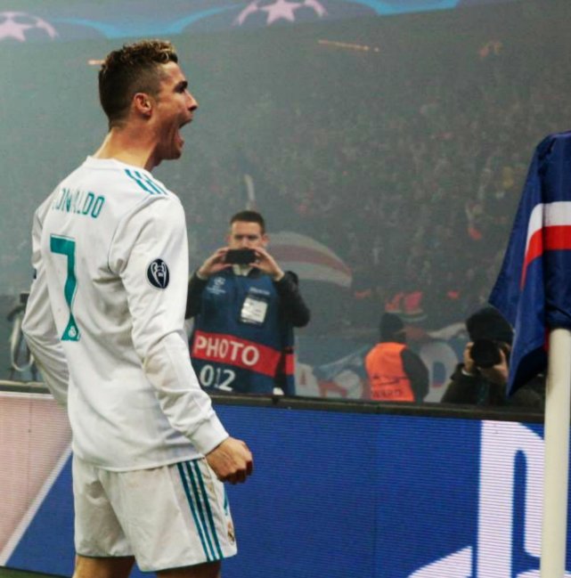 MotivacionesF's tweet photo. Daban al Real Madrid por acabado y aseguraban que el nuevo proyecto del PSG pararía a los bicampeones de Europa, pero se les olvidó que lo tenía a él. Sí, se les olvidó que en club blanco juega el amo y señor de la UEFA Champions League. SE LES APARECIÓ LA BESTIA. https://t.co/t2SEvYeW6w