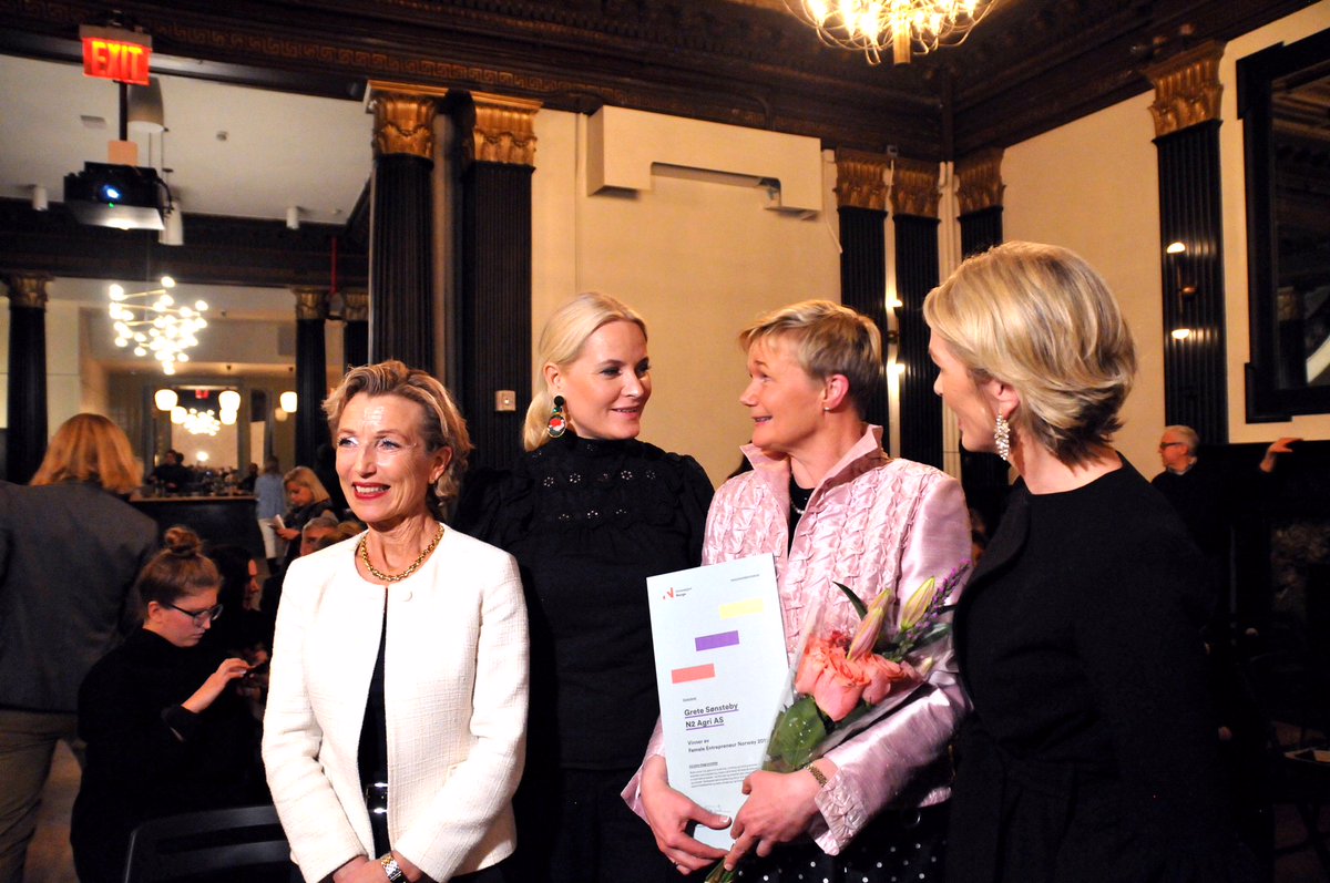-Jeg vil lage verdens største møkkaselskap, sier Grete Sønsteby. Årets Female Entrepreneur og gründer av N2 Agri og N2Applied skal gjøre matproduksjonen grønn og gjødsel om til en milliardindustri. innovasjonnorge.no/no/nyheter-lis…