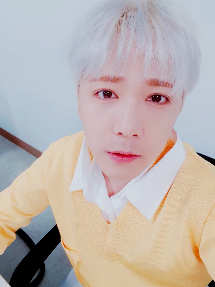 FT_FANCLUB's tweet photo. [📷] 전설은 아니고 레전드급🤔
볼링천재 홍기의 활약 많은 기대 부탁드립니다!

TV조선 전설의 볼링🎳
3월16일 (금) 오후 11:00 첫 방송

#FTISLAND #FT아일랜드 #이홍기 #전설의볼링 https://t.co/t5PDnnHufg