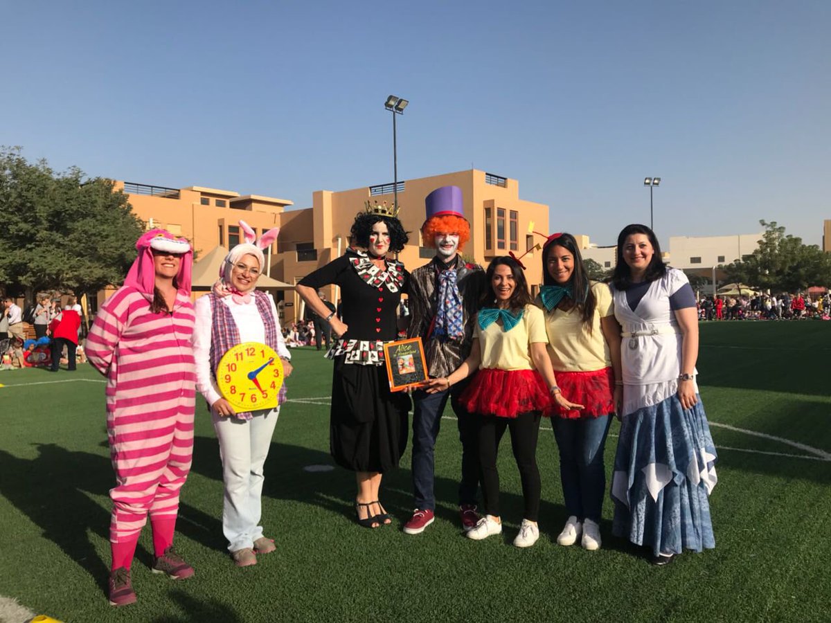 GISPYPG4's tweet image. Fab 4s celebrating #gcsbookweek #behappybegcs #AliceinWonderland #tweedledum #tweedledee ☀️ @GCSchoolDubai @GCSPYPLANGUAGE @MrPlunkettGCS