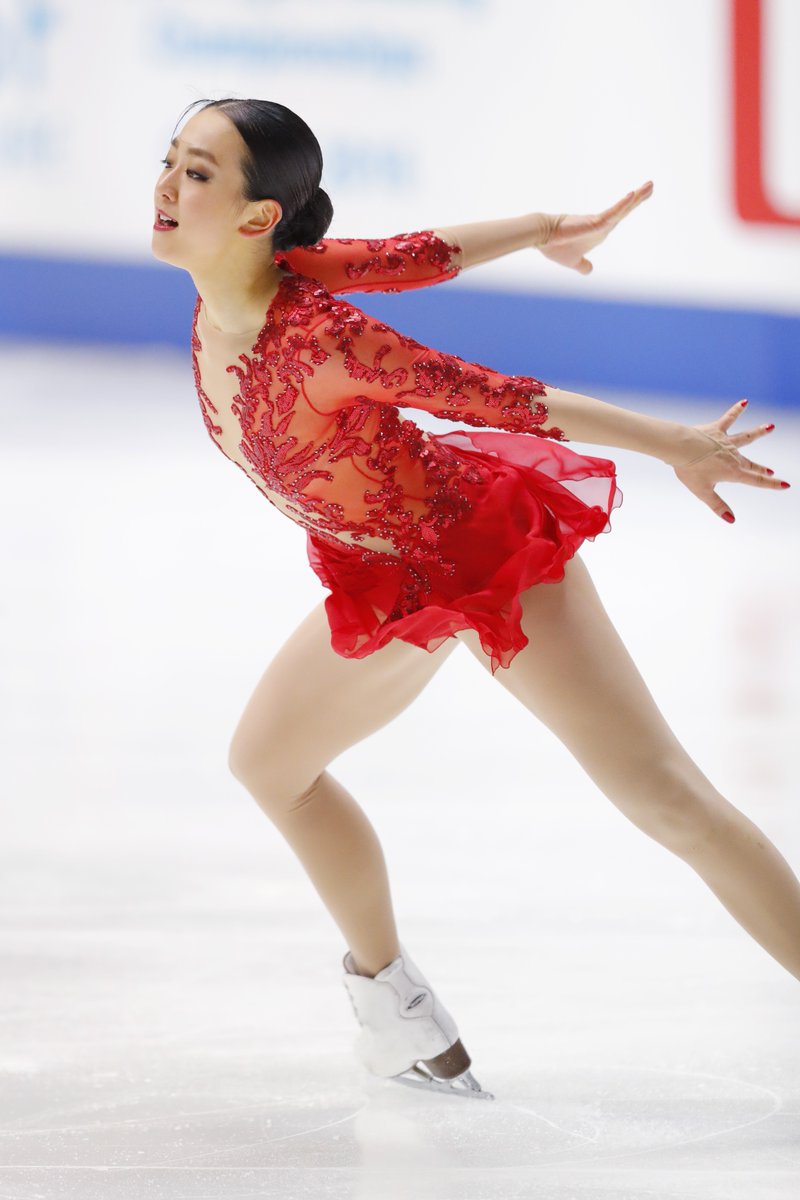 スケ速 浅田真央 ポゴリラヤのロシアの衣装屋 Milena Bobkova 赤リチュ 黒リチュ チェロの他にラフマニノフ 鐘 カプリースの衣装も作っていた方 ポゴ衣装もex含めこの方が作っている 今季は名言 してないので不明 赤リチュにまた真央が着てくれ