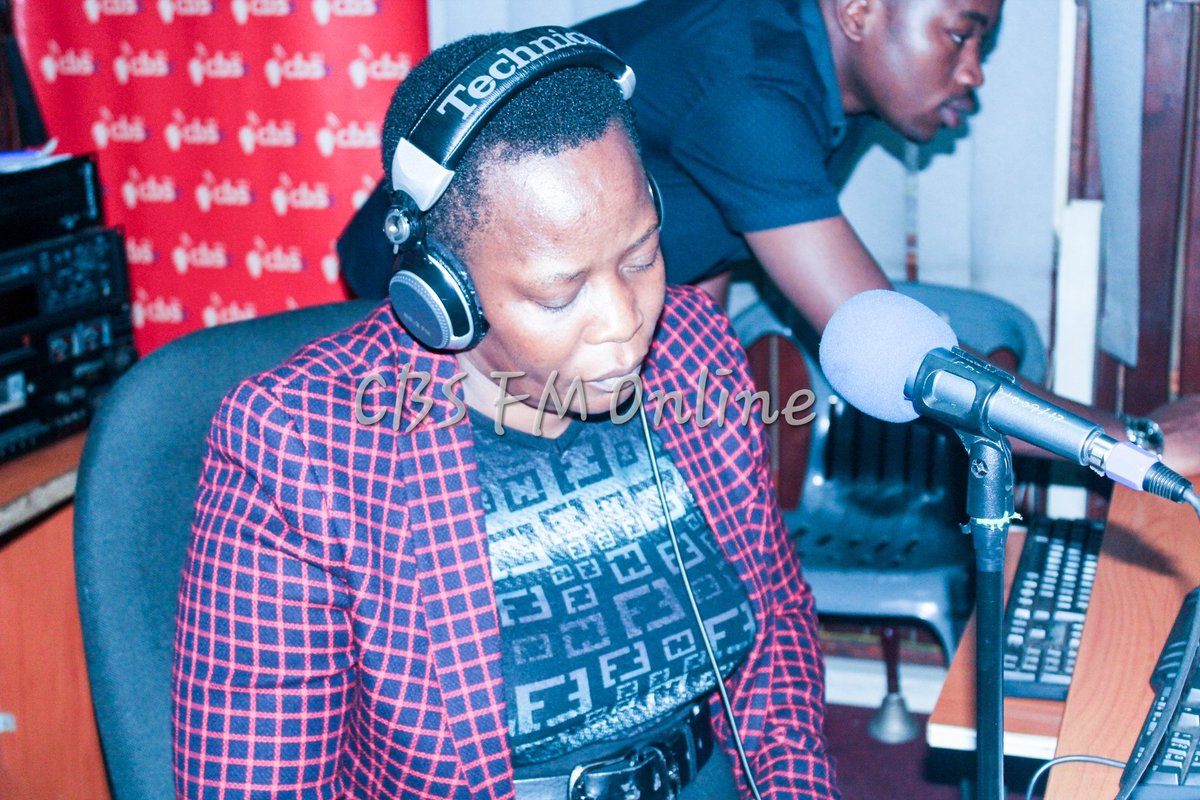 892cbsFm's tweet photo. Omubaka Elizabeth Nambooze Bakireke nga akutusaako eggulire ku saawa Ssattu. #CBSNews #CBSWomenEdition
https://t.co/VByjbTbE1I https://t.co/85cMJEJzRJ