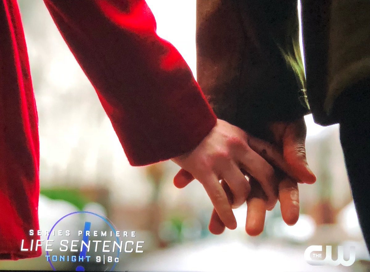 prettyliarsclue's tweet image. Spotted: @lucyhale in a red coat and her A tattoo on her shhh finger #PLLForever #PLL #LifeSentence