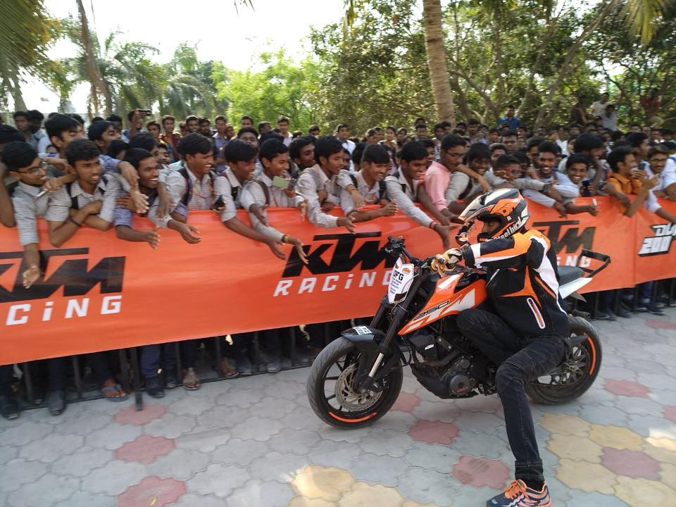 SiplEvents's tweet photo. Happening today at TKR engineering college. Ktm stunt show.

Event Executed by : Team SIPL https://t.co/oi4MTAjihV