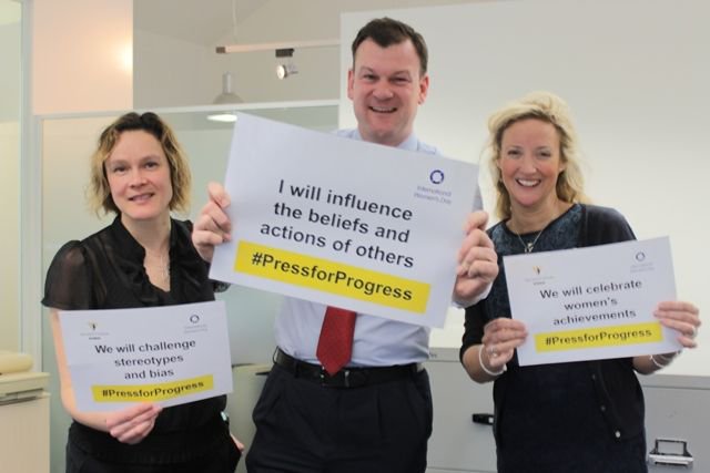 WillmottDixon's tweet photo. Let's celebrate building a more diverse construction industry on #InternationalWomensDay18  - our team in Letchworth show their support #PressforProgress https://t.co/z4zlG7wsoV