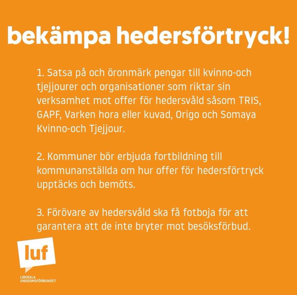 RPourmokhtari's tweet photo. Att vara rädd varje gång det blir sommarlov. 
Att inte få spela fotboll. 
Att inte få klä sig som man vill.
Att inte få delta på skolans simlektioner. 

Hederskultur är #HöjdenAvOfrihet Kvinnor är inte till för att upprätthålla familjens heder.  Kvinnor har rättigheter. https://t.co/ayE9eZNALl