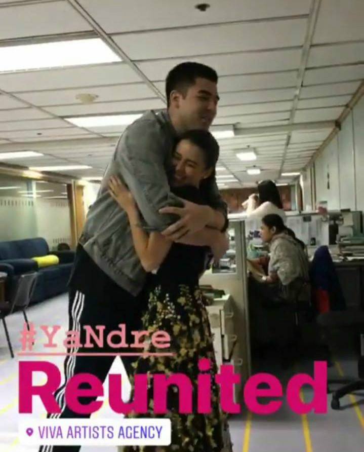 ANDREnians's tweet photo. aww... we definitely do miss them...calling on @VivaArtists  and @VIVA_Films  any projects for @Yassizzle and @andreparas95  #YaNdre #REUNITED #AngPambansangThirdWheel https://t.co/i6fmZfEcc2