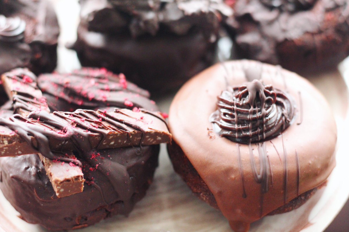 DOUGH-NOTS are in 😍

- Pecan Pie
- Raspberry &amp; Pistachio 
- Chocolate Fudge 
- Peanut-butter &amp; Choc 

Vegan and Gluten Free! 

#Vegansheffield #GFSheff #sheffieldissuper