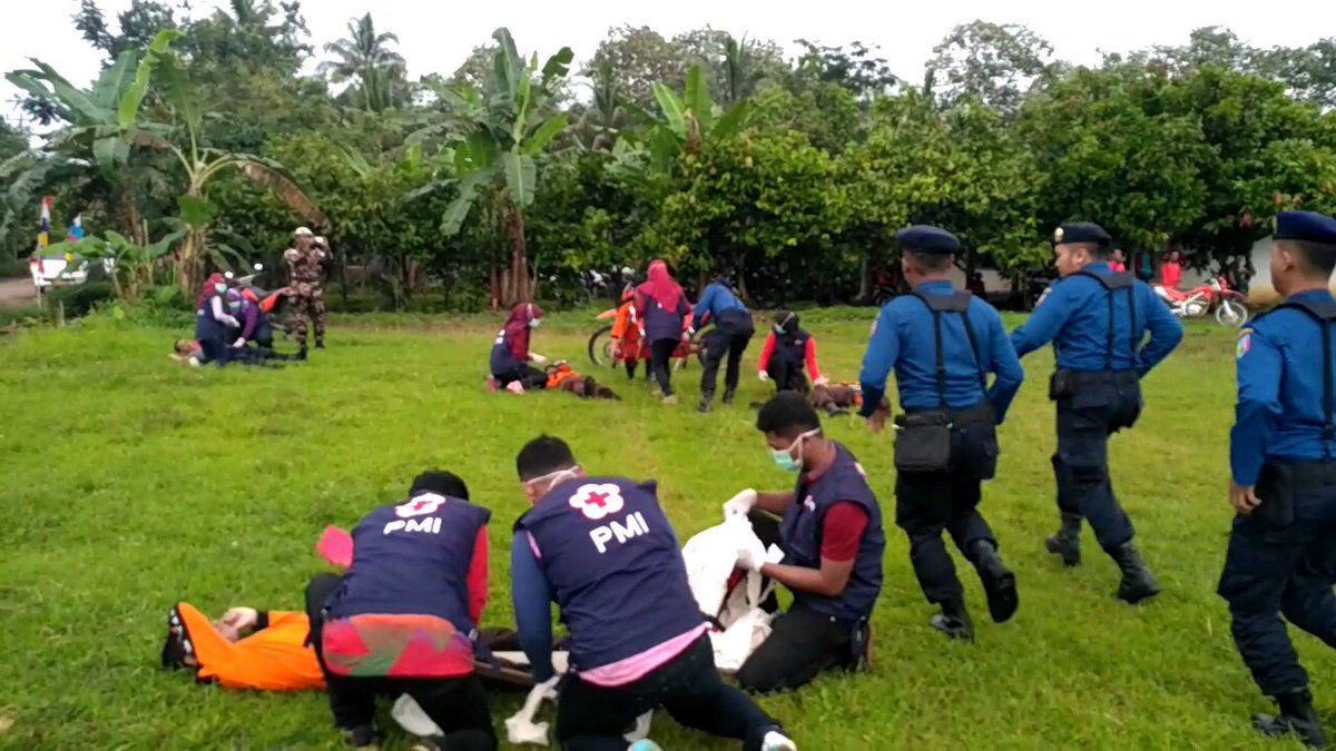 pmipringsewu's tweet photo. BPBD 
Gandeng PMI Kab. Pringsewu gelar Simulasi Penanganan Korban Kebakaran.
@pmilampung 
#pmisiapbantu
#hutdamkar99 https://t.co/9MUbxasE7Z