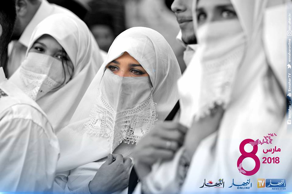 ennaharonline's tweet photo. #8mars  #اليوم_العالمي_للمرأة 
إلى كل "حراير الجزاير" كل عام و أنتن بخير 🌺🌷😊 https://t.co/oFqzCeZMUk