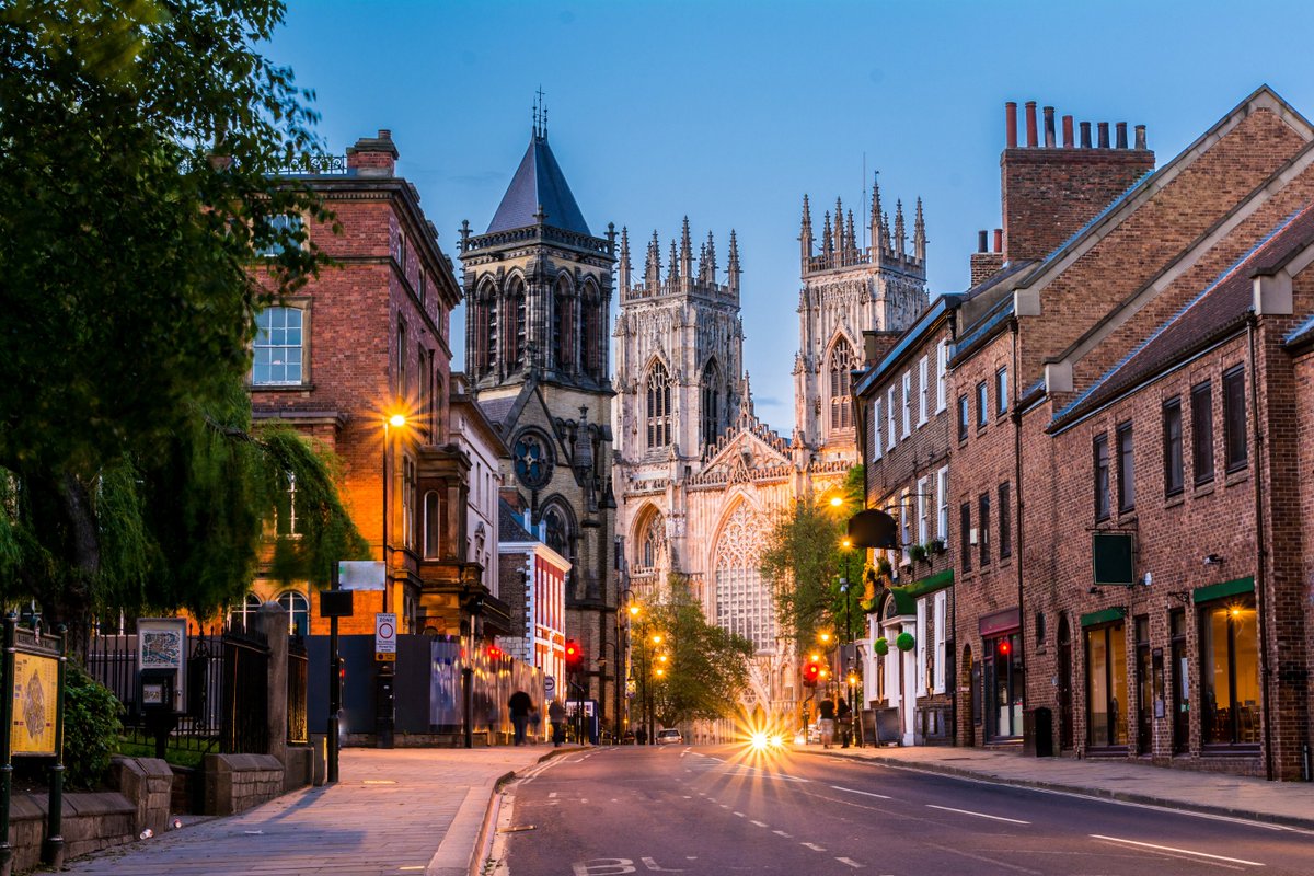 A big shout out to all the residents, businesses and visitors who help to make #York the vibrant and thriving city that it is 👏#TogetherYork #AYearInYork york.gov.uk/press/article/…