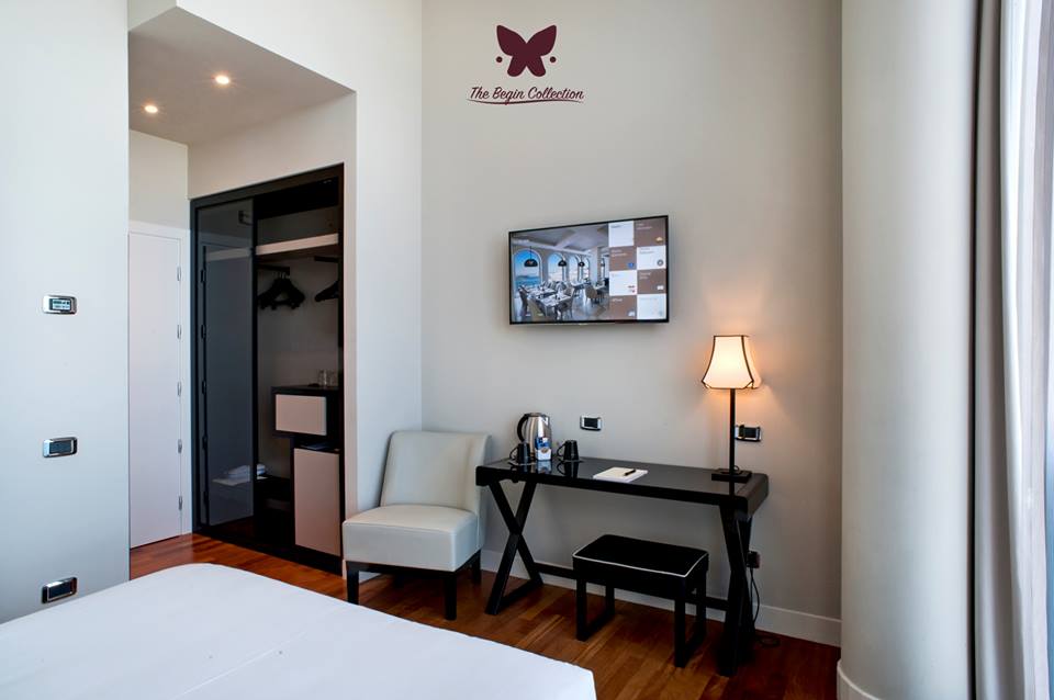 L’eleganza qui si fa materia da vivere: scegliere una camera Superior significa entrare in un sogno fatto di relax e comfort. #SeePortHotel #Ancona #hotel #LuxuryHotel seeporthotel.com
