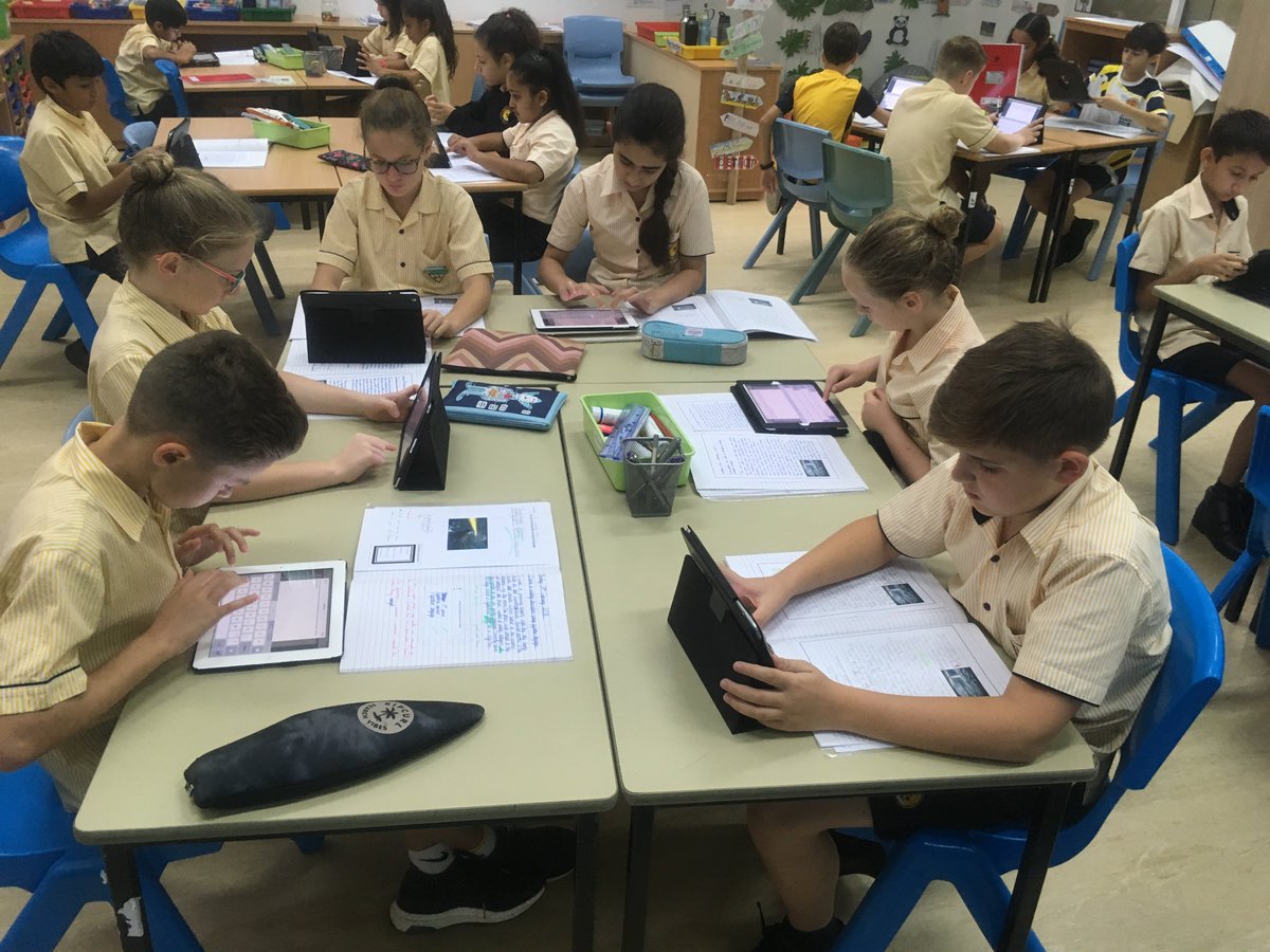 Horizon_Year6's tweet photo. @Seesaw what do you think of our student's video walk through? It explains how to calculate a fraction of a number in case you needed any help #HorizonYear6 #HorizonMaths click the link to see :)

https://t.co/LYFd83LFtZ https://t.co/r9op4FXdUz