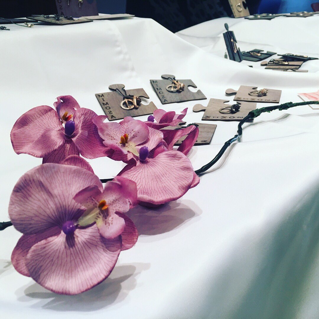 MillyMunday's tweet photo. Come along to @dusa_theunion - we’re selling jewellery at our Mimosa pop up shop! 10% of sales will be donated to @WRASAC 💜 #InternationalWomenDay2018 https://t.co/c5V8KVvRu5
