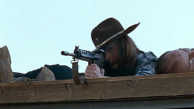 twdwalkerbrasil's tweet photo. Carl mirando com o olho 'cego'. https://t.co/Z0nq4BvTtP