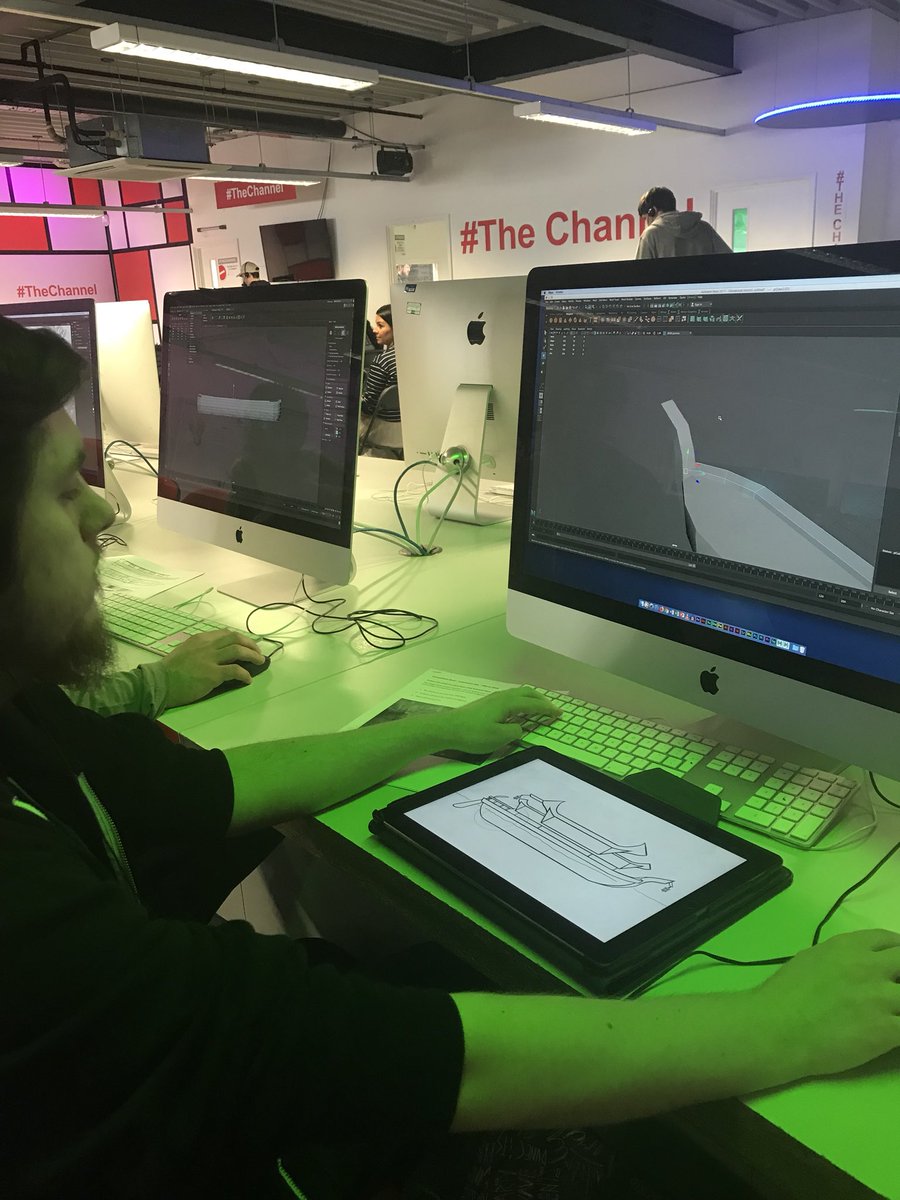 AnimNetwork's tweet photo. 3D modelling competition with the Games Art &amp; Animation students @BarkingCollege #Inspiration2018 day. Some great work, produced in a short time! 👏🏽👏🏽 https://t.co/MyschyRwgw