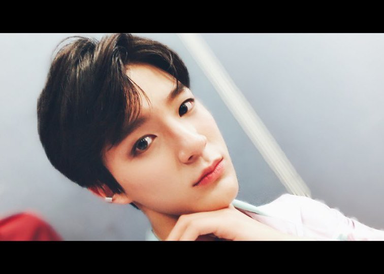 NCTsmtown's tweet photo. 여러분 오늘 오랜만에 만나서 진짜 반가웠어요 ㅎㅎ 오늘 여러분 응원 덕분에 힘이 많이 났어요 고마워요 ㅎㅎ 우리 시즈니분들 최고!!!! 근데 새벽이어서 힘들었죠?? TAT 아직 못잔 잠 빨리 자요!! 내일 봐용 -젠 https://t.co/iLnvYhFchC