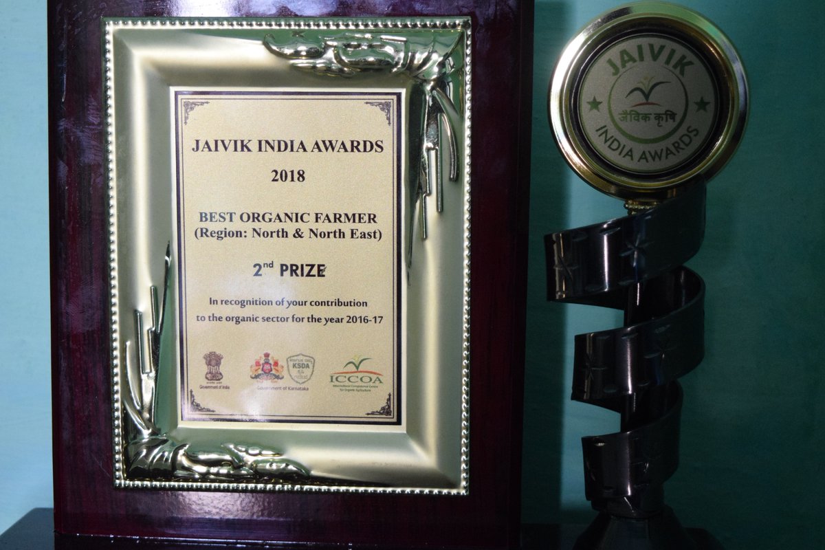 throbbingmind's tweet image. #InternationalWomensDay Savitri is an organic farmer and truly a super woman #newonblog goo.gl/TU7Zom