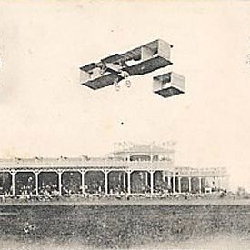 Today we celebrate the 108th anniversary of the first woman in the world to receive a pilot licence in 1910, Raymonde de Laroche, and the opportunities for women within aviation around the world. Happy Women's Day! #WomensDay