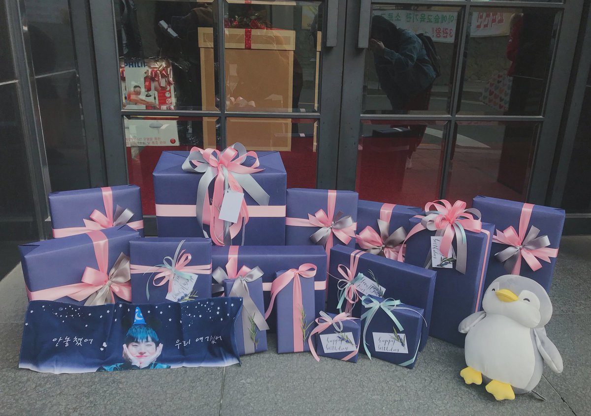 YJSBarCN's tweet image. 생일선물 이미 회사에게 주었어요.지성씨 생일축하합니다.
#Happy_Jisung_Day 
#겨울산의_봄_지성아_오늘도_사랑해