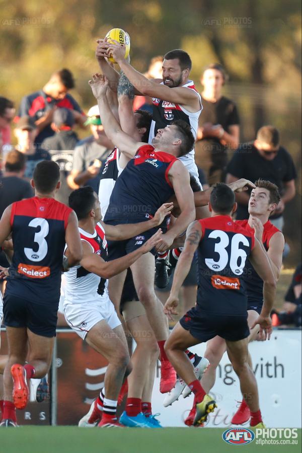 The skipper soars 😇

📷: <a href="/MichaelCWillson/">Michael Willson</a> #JLTSeries