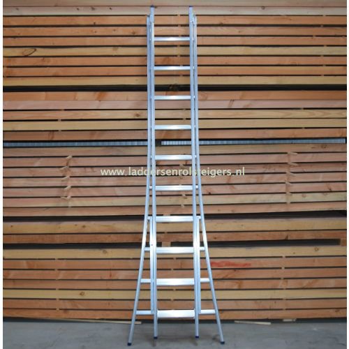 laddersenrolst1's tweet photo. TIP!Euroscaffold tweedelige reformladder 2x10. De ladder is zowel aan de gevel als vrijstaand te gebruiken, heeft 40 mm brede sporten en is voor professioneel gebruik. Neem snel een kijkje: https://t.co/3HVKxelEh8 #ladder #reformladder #euroscaffold #bouw #donderdag #aanbieding https://t.co/ShU3jlMZVr