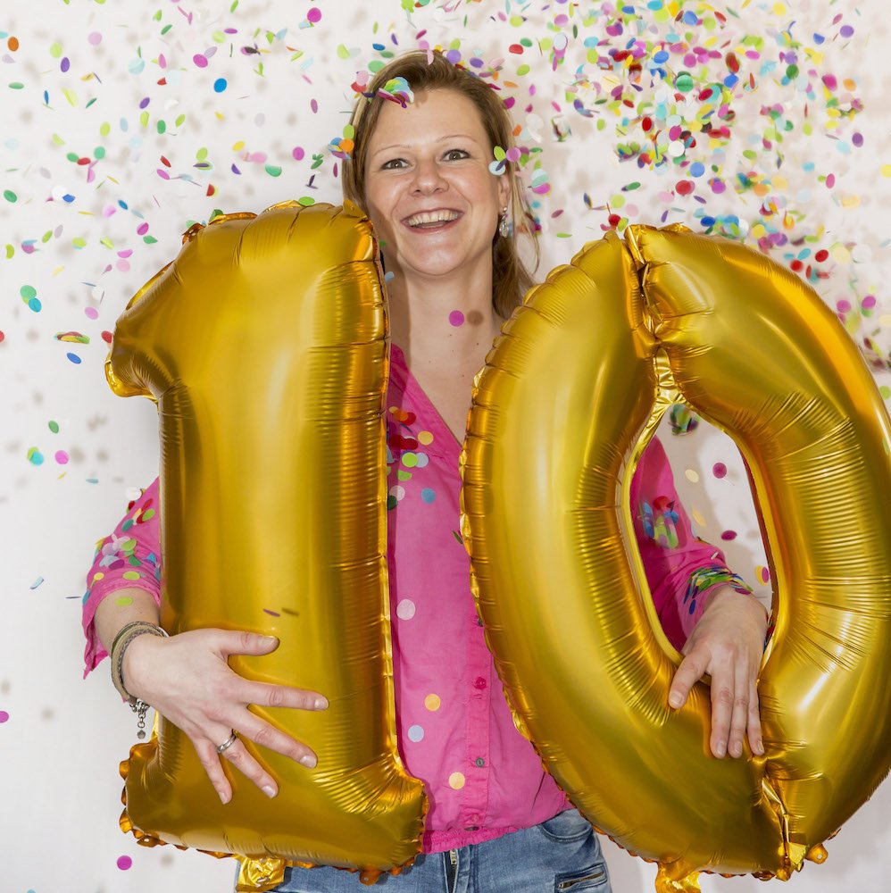 mooioptijd's tweet photo. Arrangé 10 jaar! Mijlpalen zijn er om te vieren :-). Hiep hiep hoera #nieuwewebsite https://t.co/kEahkFJEqY #terugblik #leukwerk #marketing #communicatie #events https://t.co/oe68Sxj0tF