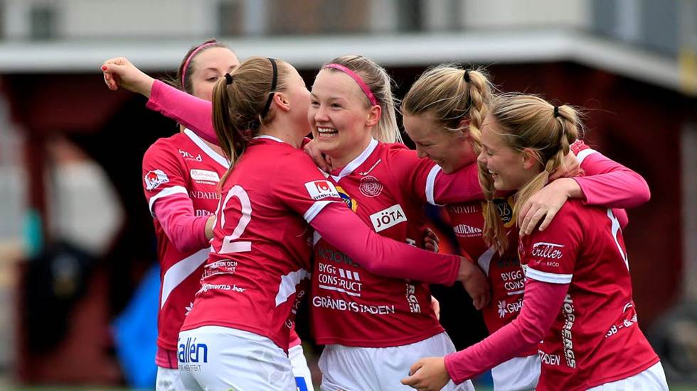 UNT livesänder Uppsala Fotboll dlvr.it/QKBZn2