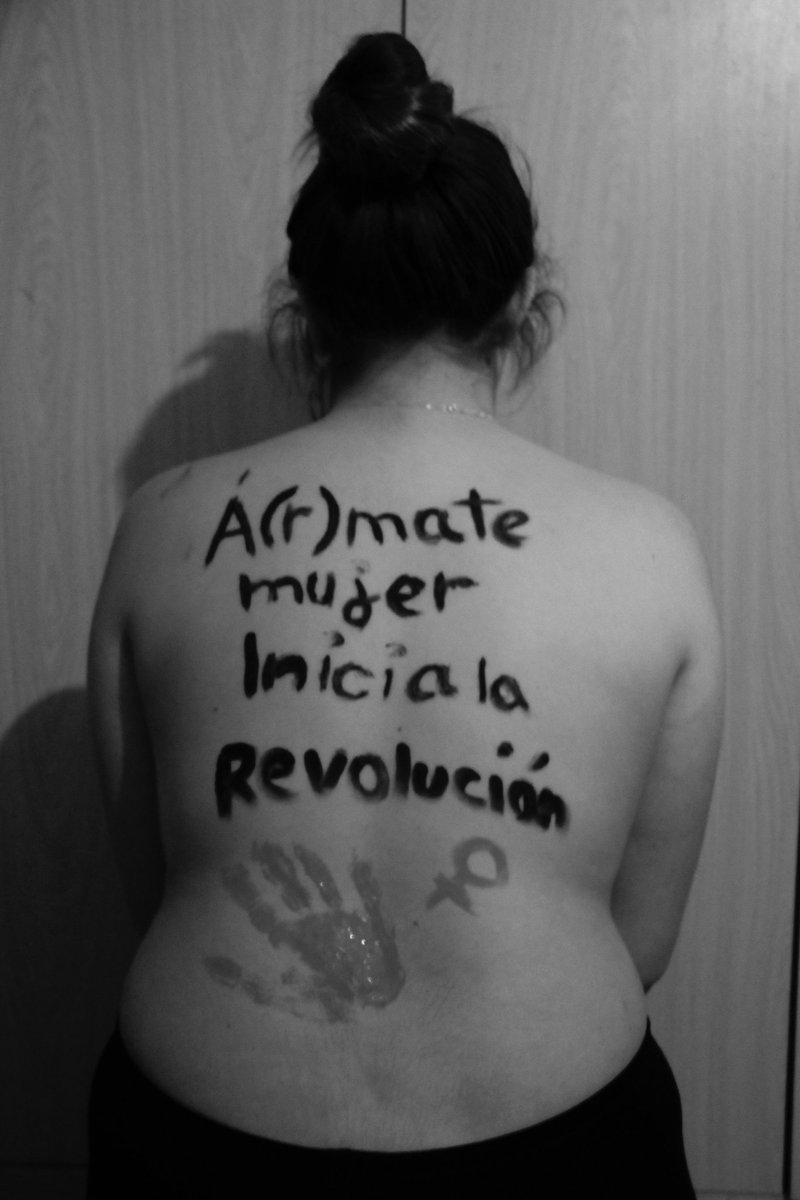 Natacapacitacio's tweet photo. #8M #HuelgaFeminista8M 
Foto @srtabebi https://t.co/L04NnBB5tN