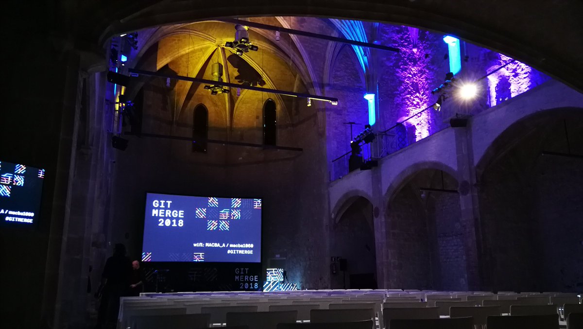 SergiFoix's tweet image. Getting ready for the main conference at #GitMerge. Thx @IRI_robotics