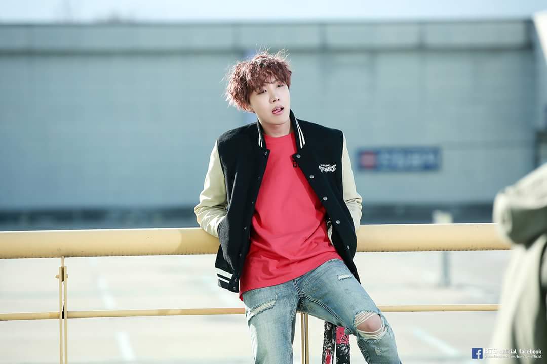 BTS ARMY TURKEY on Twitter: "[180308] BTS'in resmi facebook hesabında J