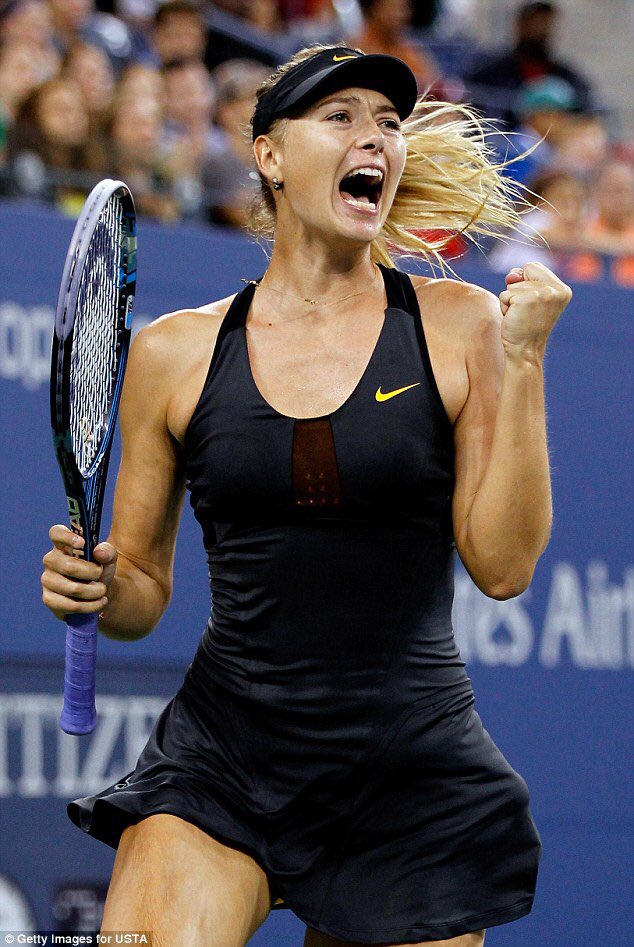 sealthejil's tweet image. I still think that she’s not over. I refuse to think that you can fade away just like that when your name is Maria Sharapova. #keeproaring ✨